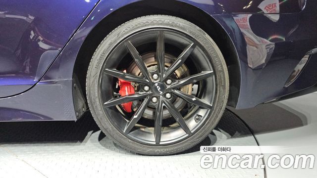 Kia Stinger 2023 — photo 7