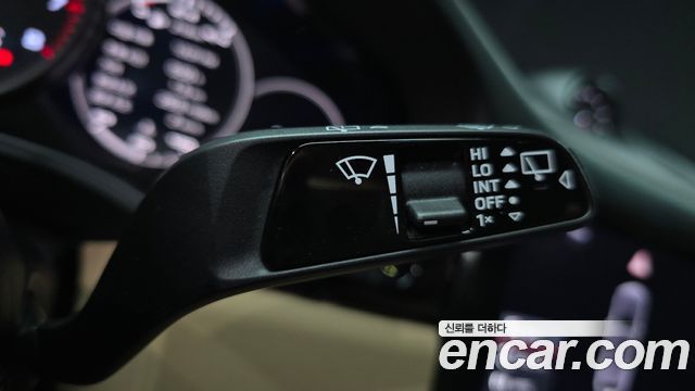 Porsche Cayenne 2020 — photo 34