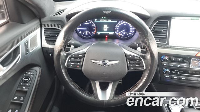 Genesis G80 2018 — photo 13