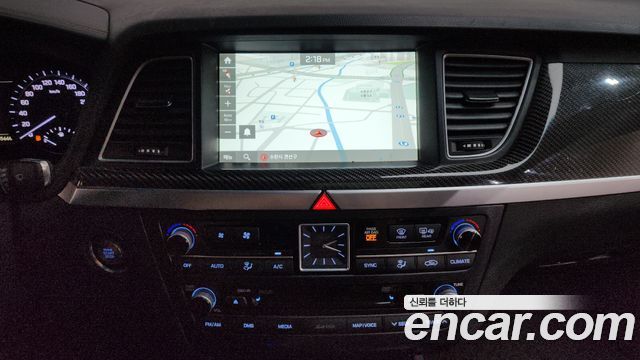 Genesis G80 2018 — photo 14