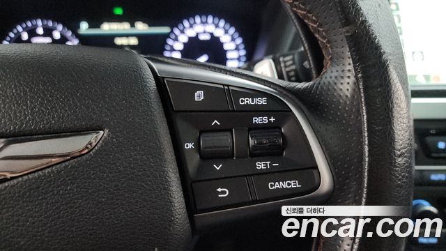 Genesis G80 2018 — photo 16