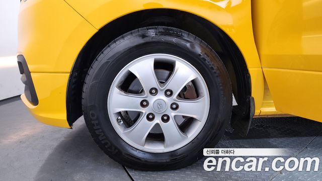 Hyundai Starex 2019 — photo 5