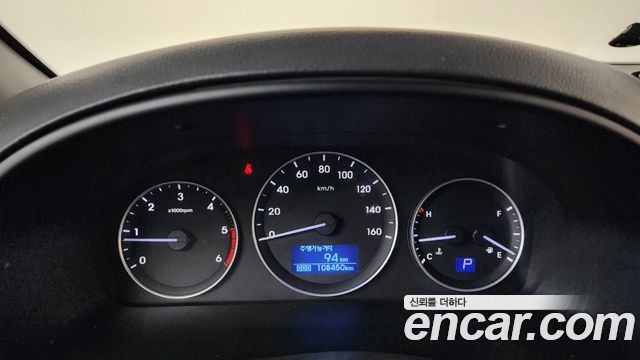 Hyundai Starex 2019 — photo 8