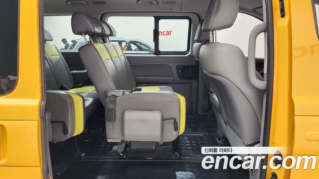 Hyundai Starex 2019 — photo 11