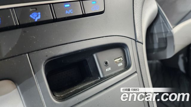 Hyundai Starex 2019 — photo 12