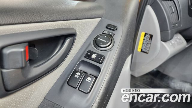 Hyundai Starex 2019 — photo 17