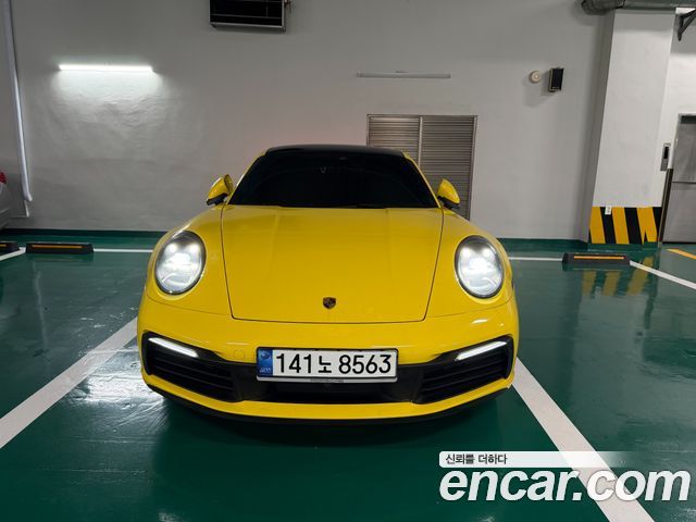 Porsche 911 2021 — photo 3
