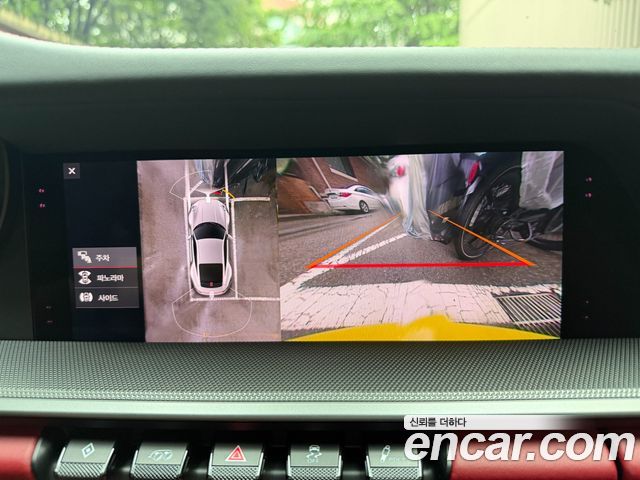 Porsche 911 2021 — photo 18