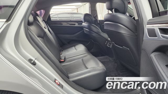 Hyundai Genesis 2014 — photo 18
