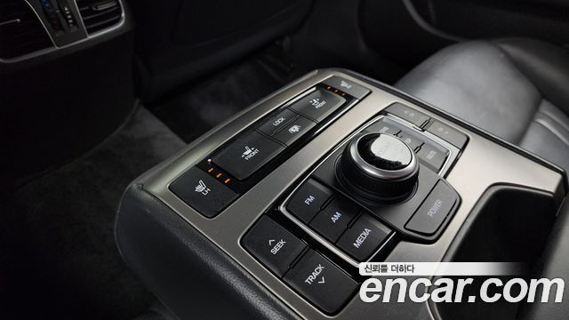 Hyundai Genesis 2014 — photo 25