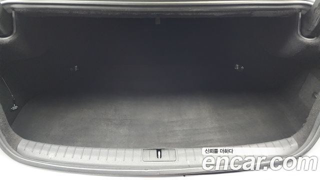 Hyundai Genesis 2014 — photo 26