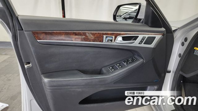 Hyundai Genesis 2014 — photo 14