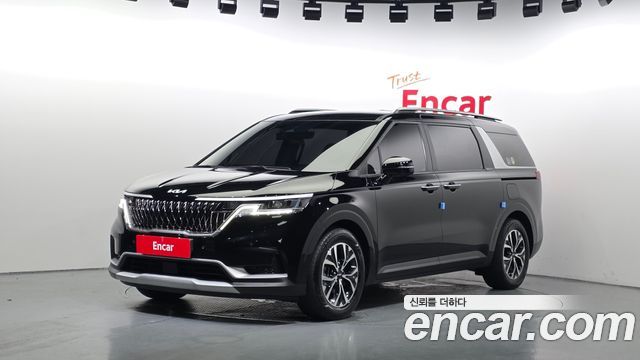 Kia Canival 2023 — photo 1