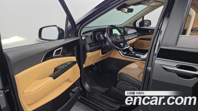 Kia Canival 2023 — photo 10
