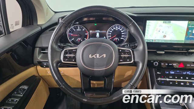 Kia Canival 2023 — photo 13