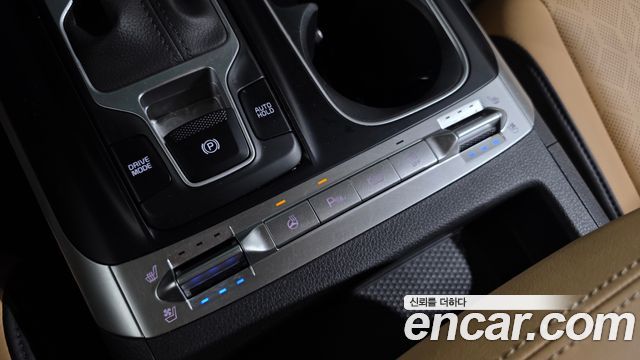 Kia Canival 2023 — photo 18