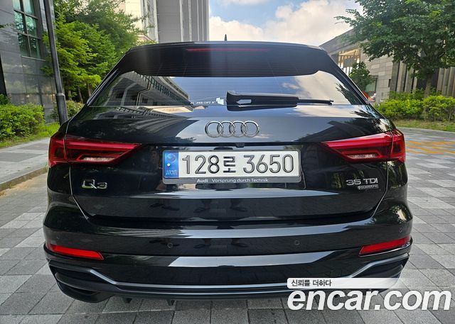 Audi Q3 2022 — photo 5