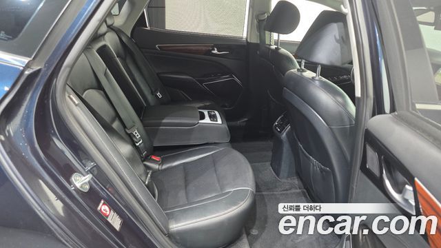 Kia K7 2016 — photo 17