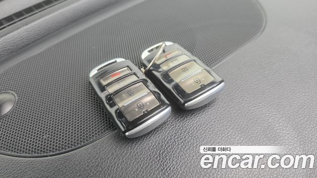 Kia K7 2016 — photo 24