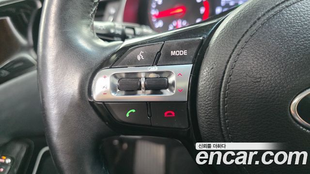 Kia K7 2016 — photo 25