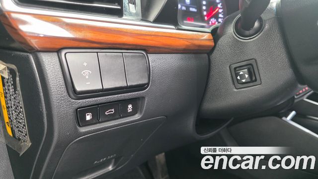 Kia K7 2016 — photo 30