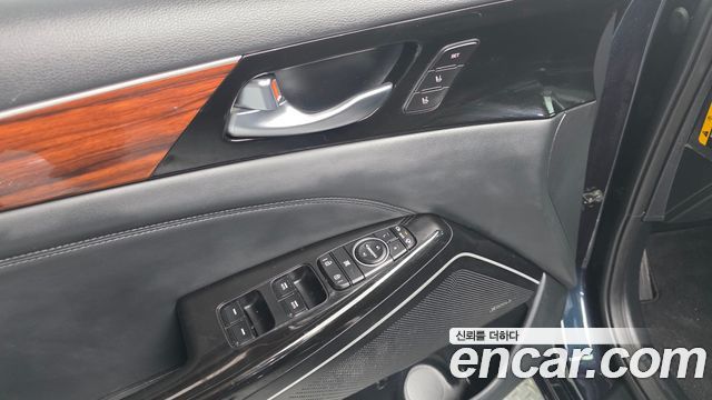Kia K7 2016 — photo 34