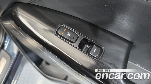 Kia K7 2016 — photo 36