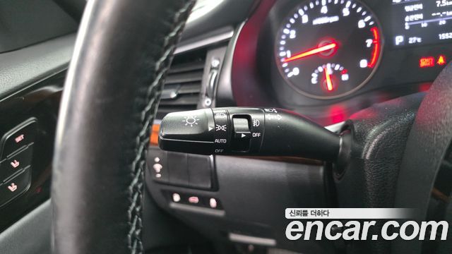 Kia K7 2016 — photo 39