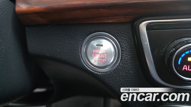 Kia K7 2016 — photo 40