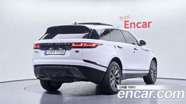 Land Rover Range Rover Velar 2018 — photo 2