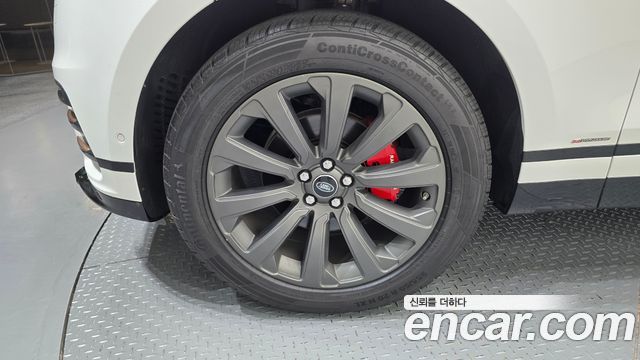 Land Rover Range Rover Velar 2018 — photo 5