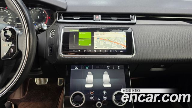 Land Rover Range Rover Velar 2018 — photo 19