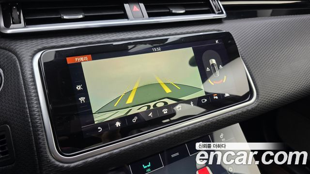 Land Rover Range Rover Velar 2018 — photo 21