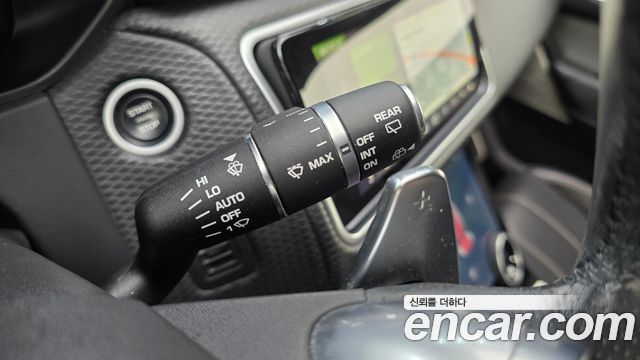 Land Rover Range Rover Velar 2018 — photo 29