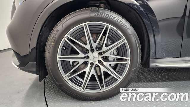 Mercedes-Benz GLC-Class 2025 — photo 5