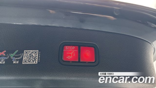 Mercedes-Benz GLC-Class 2025 — photo 25
