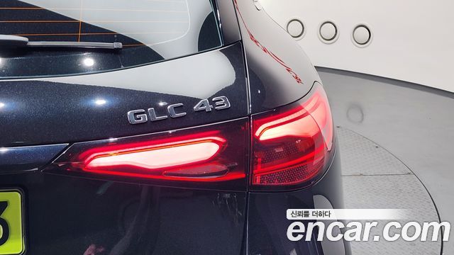 Mercedes-Benz GLC-Class 2025 — photo 9