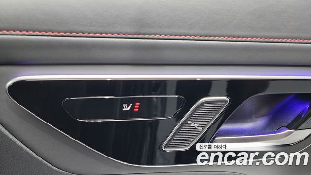 Mercedes-Benz GLC-Class 2025 — photo 33