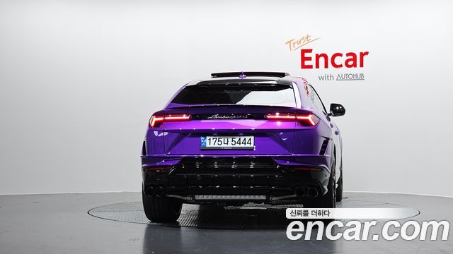 Lamborghini Urus 2024 — photo 4