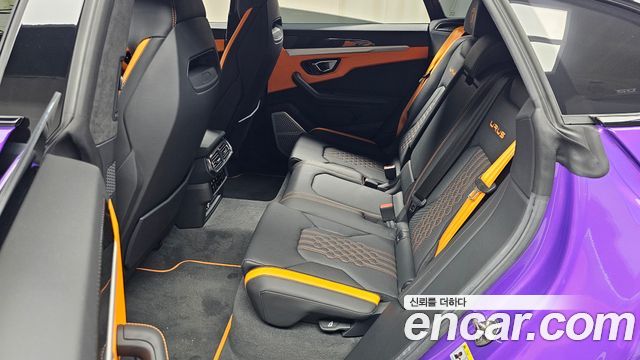 Lamborghini Urus 2024 — photo 17
