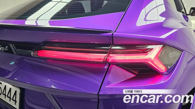 Lamborghini Urus 2024 — photo 9