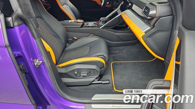 Lamborghini Urus 2024 — photo 16