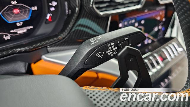 Lamborghini Urus 2024 — photo 28
