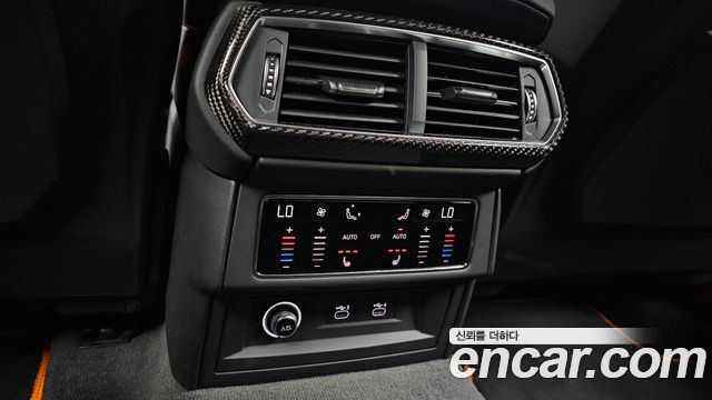 Lamborghini Urus 2024 — photo 31