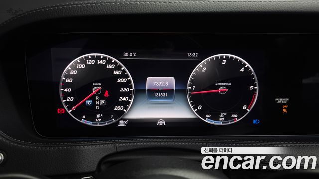 Mercedes-Benz S-Class 2018 — photo 11