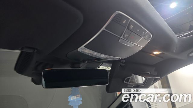 Mercedes-Benz S-Class 2018 — photo 26