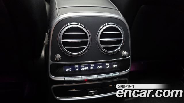 Mercedes-Benz S-Class 2018 — photo 33