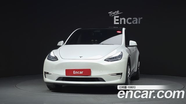 Tesla Model Y 2021 — photo 3