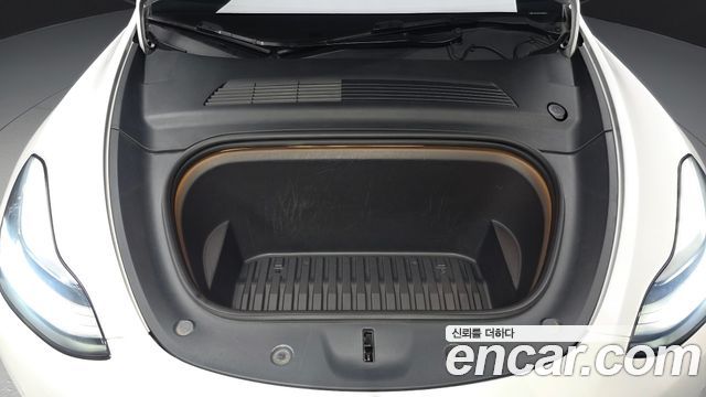 Tesla Model Y 2021 — photo 6