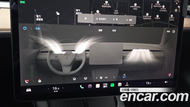 Tesla Model Y 2021 — photo 20
